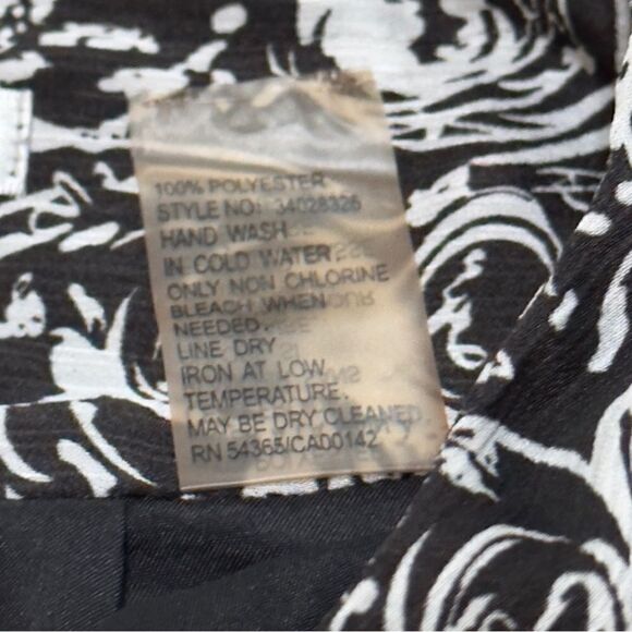 Peter Nygard Black & White Print Flowy Mini Skirt Size 6 - Picture 11 of 11